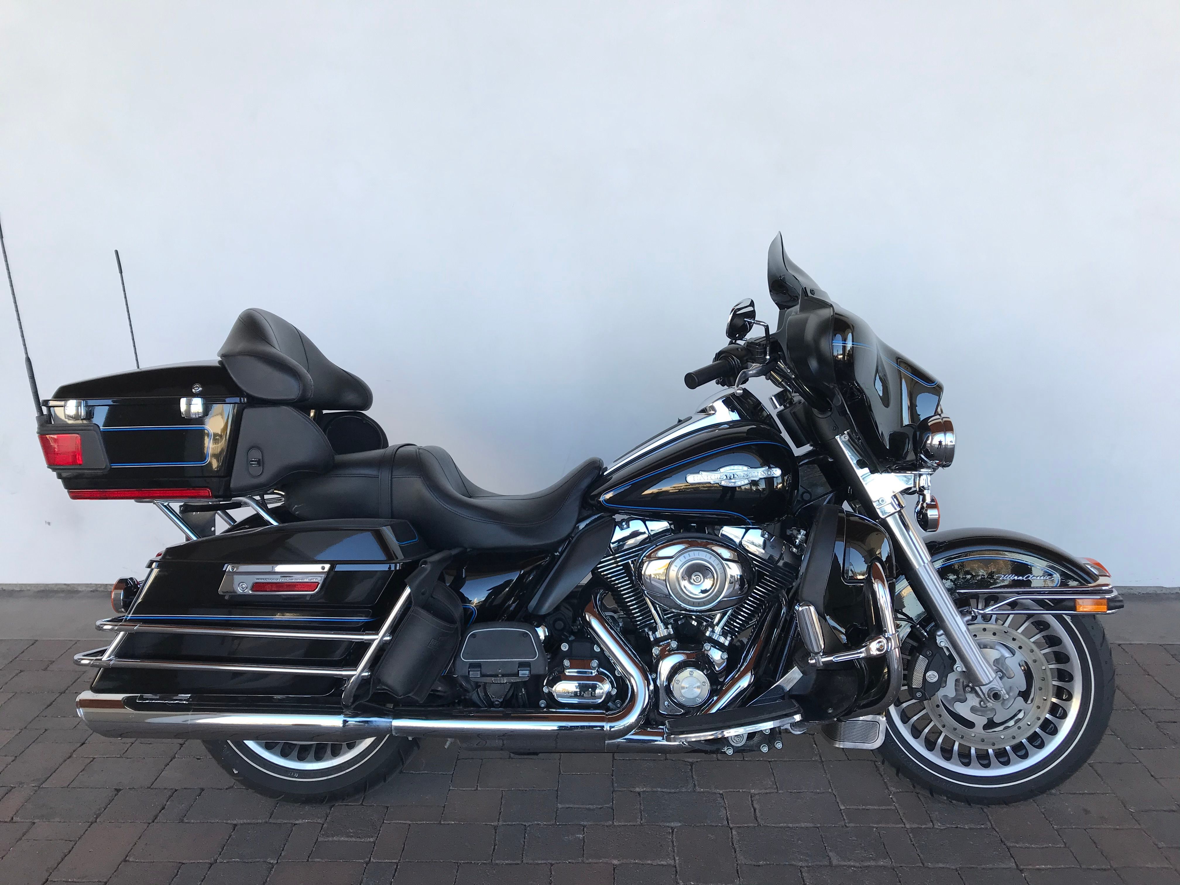 Pre-Owned 2011 Harley-Davidson Electra Glide Ultra Classic in Tucson # ...