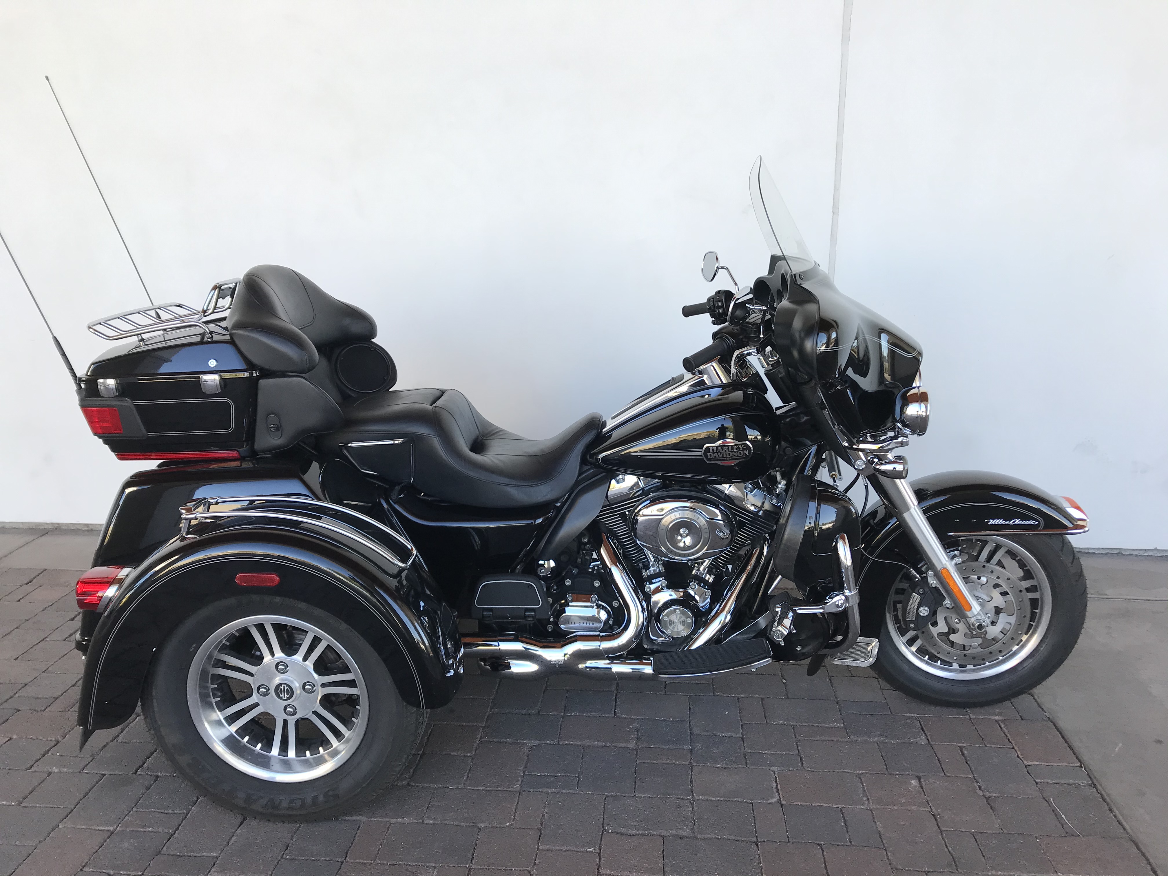 Pre-Owned 2010 Harley-Davidson Tri Glide Ultra Classic in Tucson # ...